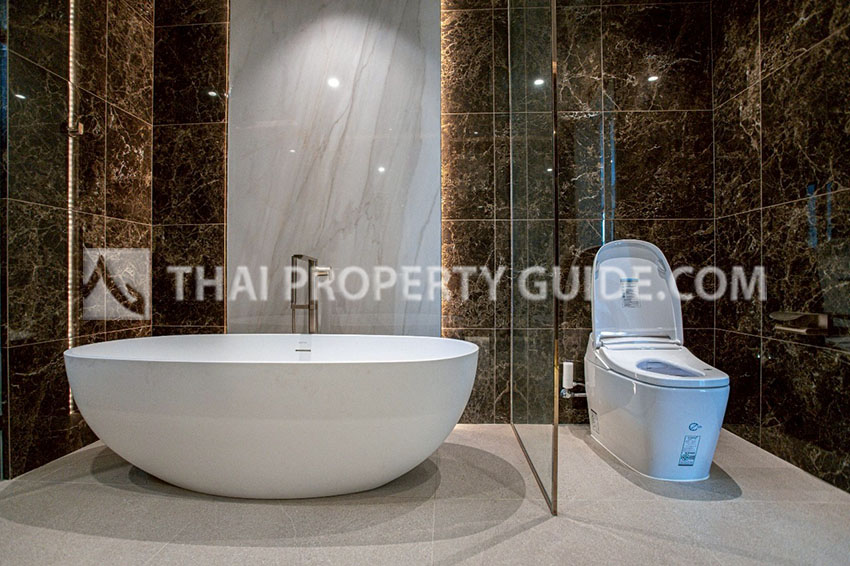 House with Private Pool in Nichada Thani 