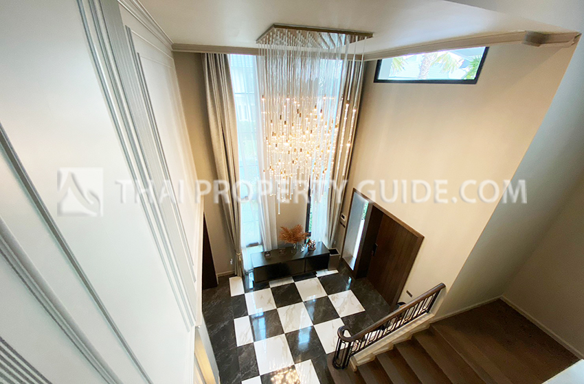 House with Private Pool in Nichada Thani 