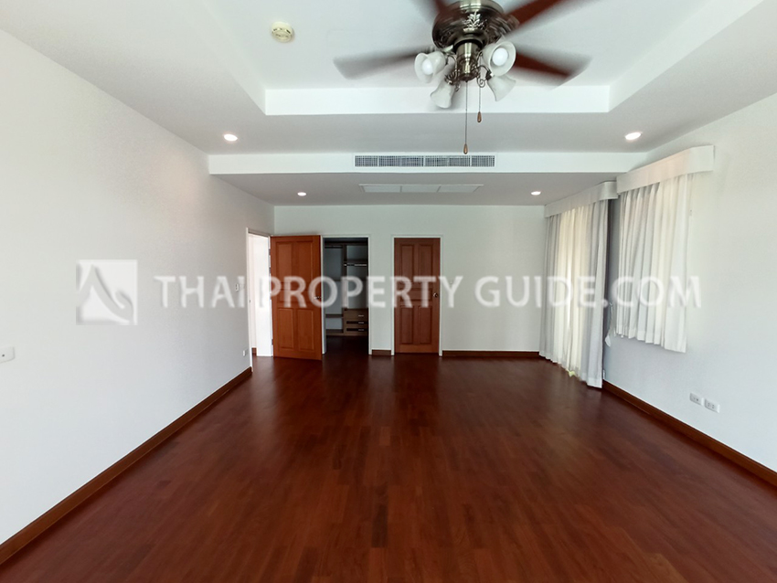 House with Private Pool in Nichada Thani 