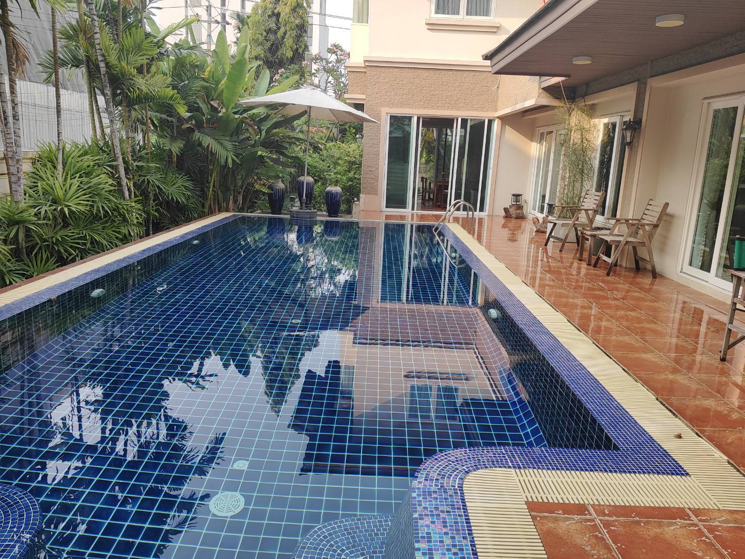 House with Private Pool in New Petchburi 