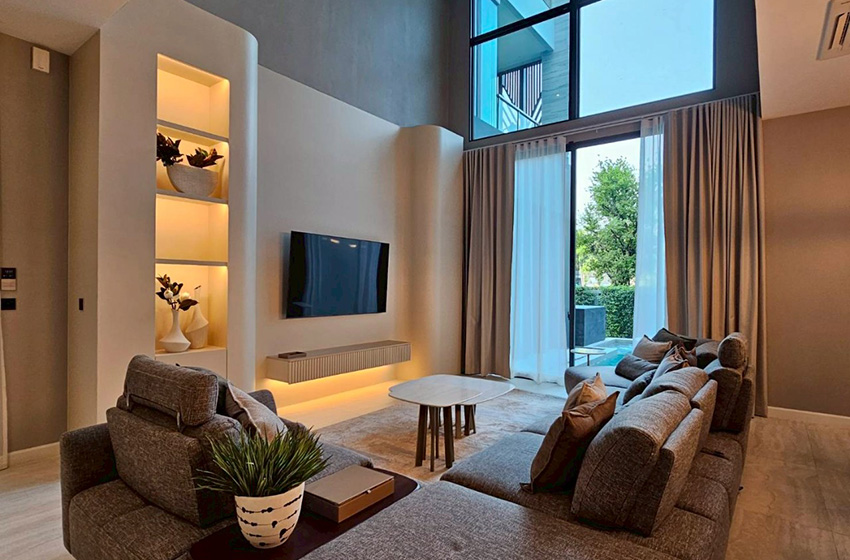 House with Private Pool in Pattanakarn 