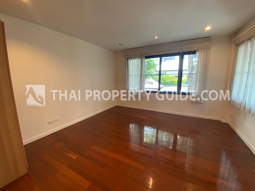 House with Private Pool in Sathorn 