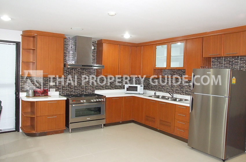 House with Private Pool in Sathorn 