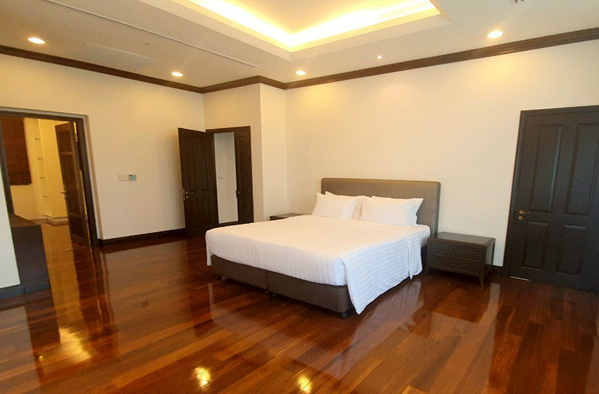 House with Private Pool in Sathorn 
