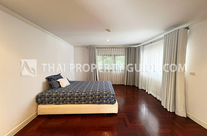 House with Private Pool in Sathorn 