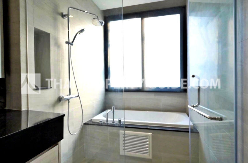 House with Private Pool in Sathorn 