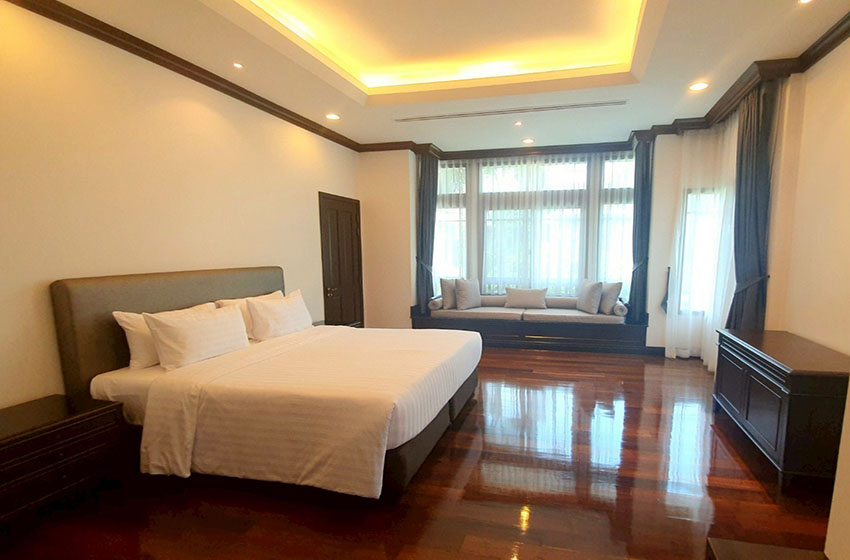 House with Private Pool in Sathorn 