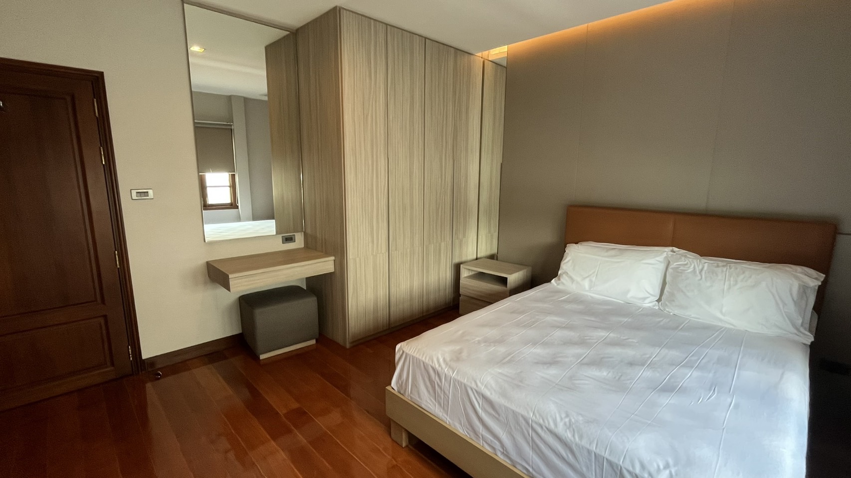 House with Private Pool in Srinakarin 