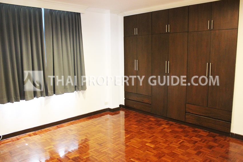 House with Private Pool in Sukhumvit 