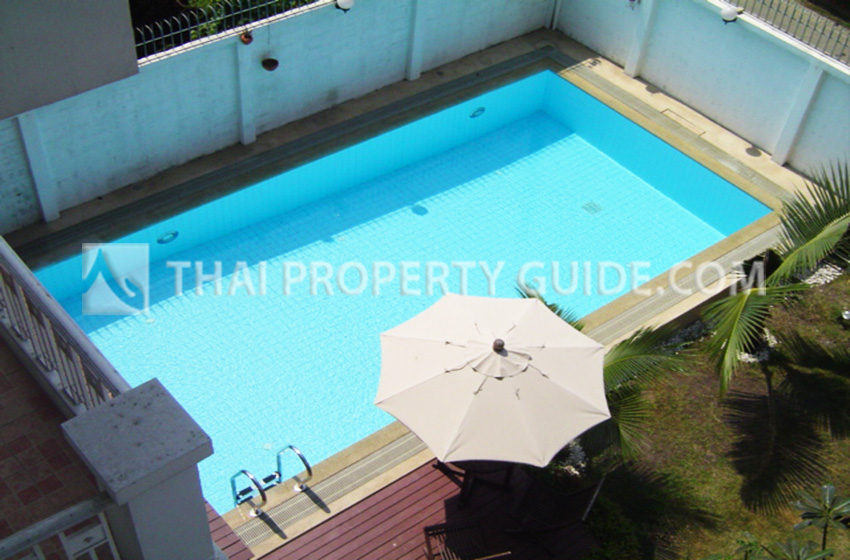 House with Private Pool in Sukhumvit 