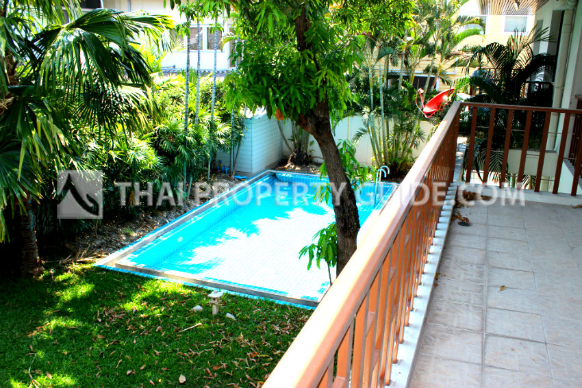 House with Private Pool in Sukhumvit 