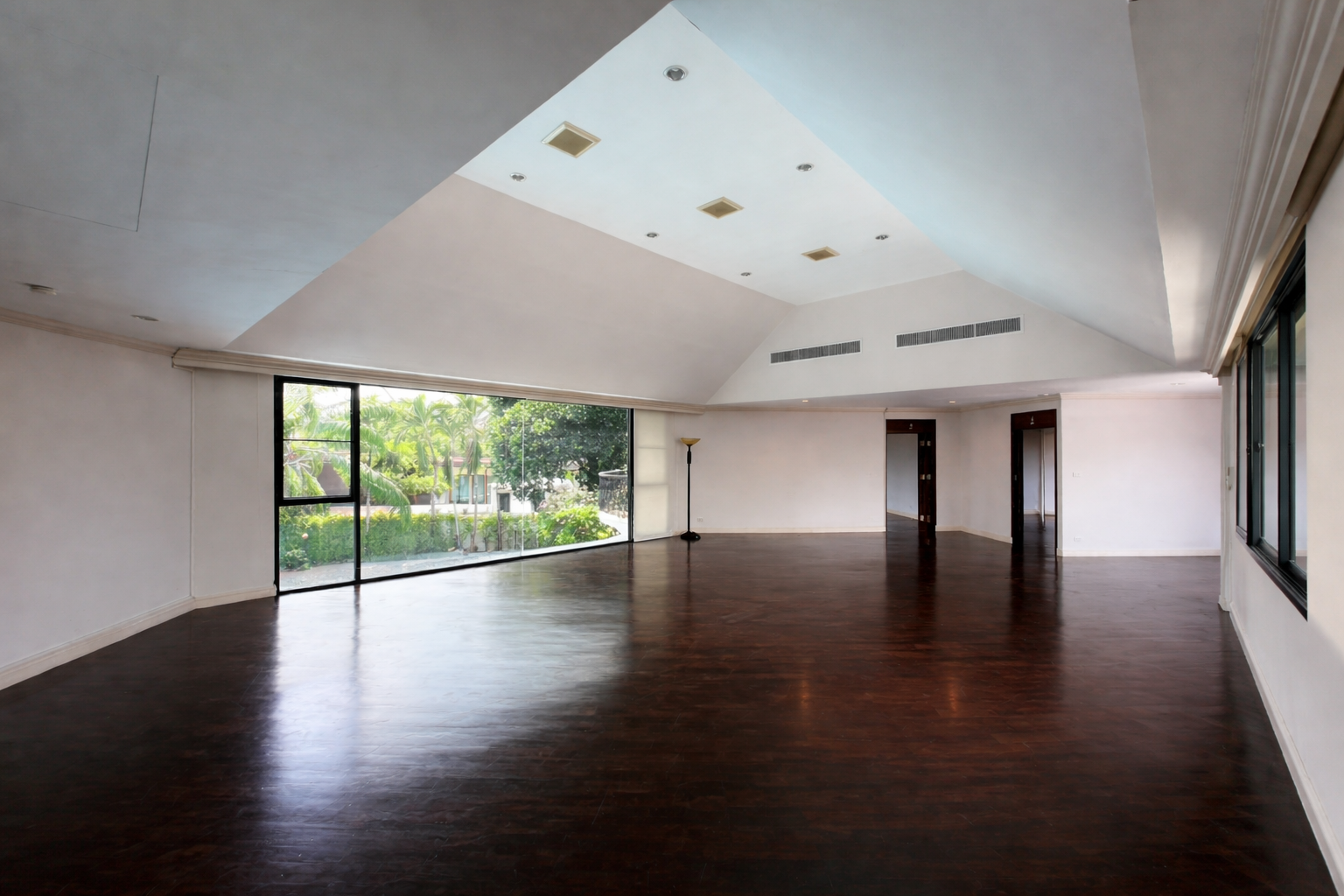 House with Private Pool in Sukhumvit : Panya Village On-Nut 