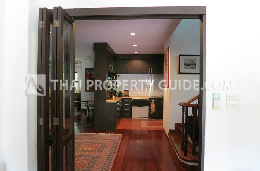 House with Private Pool in Sukhumvit 