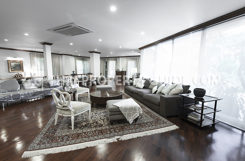 House with Private Pool in Sukhumvit : Panya Village On-Nut 