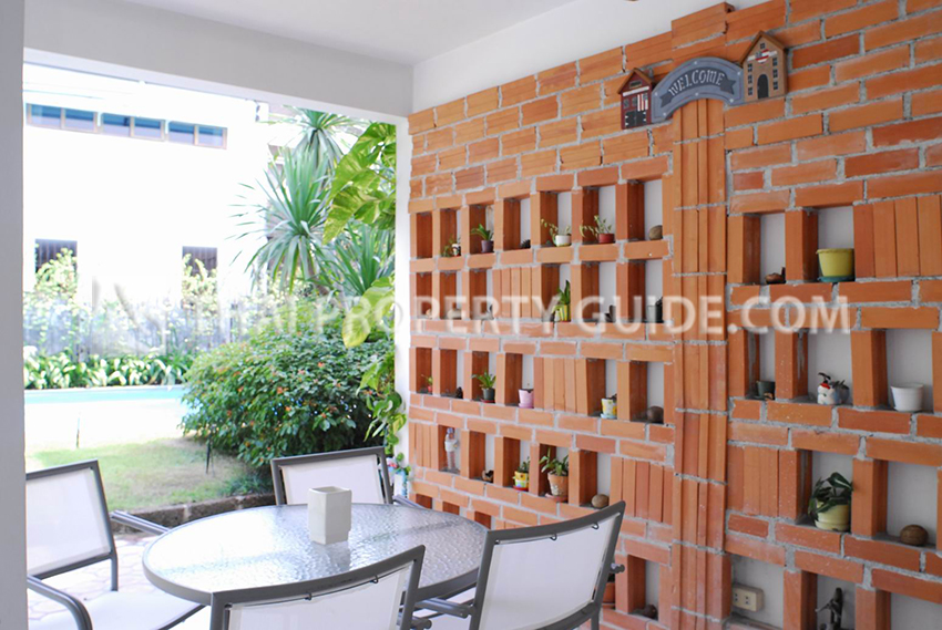 House with Private Pool in Sukhumvit 
