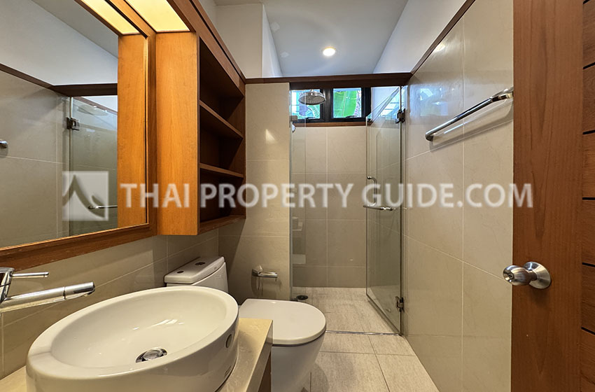 House with Private Pool in Sukhumvit 