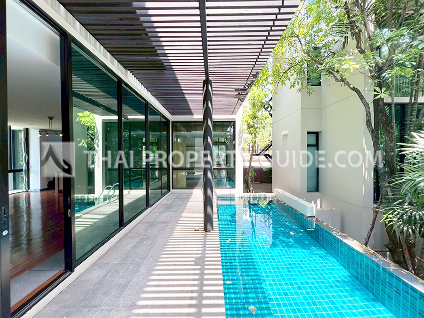 House with Private Pool for rent in Sukhumvit