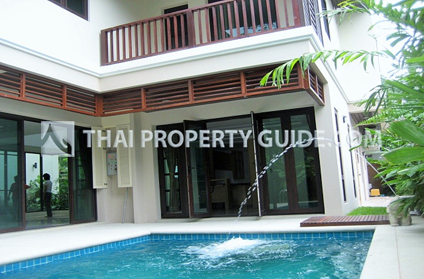 House with Private Pool for rent in Sukhumvit