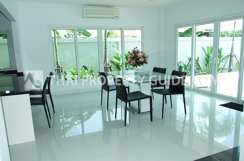 House with Private Pool in Sukhumvit : Panya Village On-Nut 