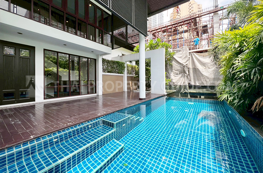 House with Private Pool for rent in Sukhumvit
