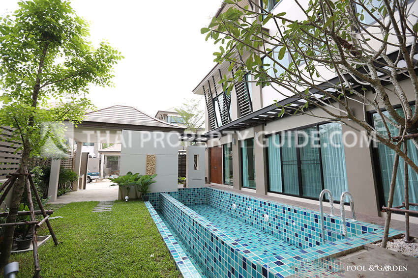 House with Private Pool in Sukhumvit 