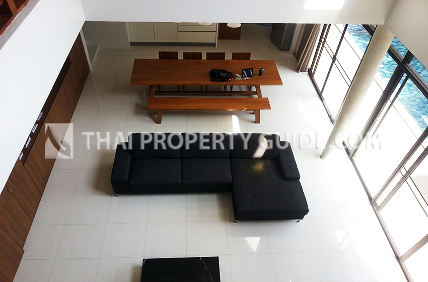 House with Private Pool in Sukhumvit 
