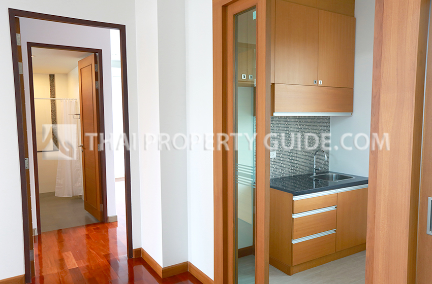 House with Private Pool in Sukhumvit 