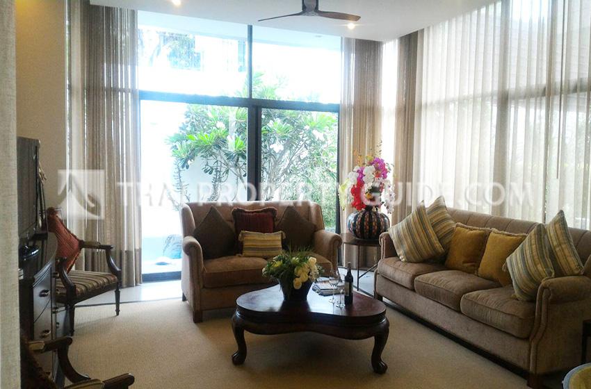 House with Private Pool in Sukhumvit 