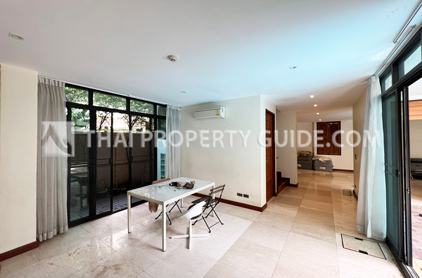 House with Private Pool in Sukhumvit 