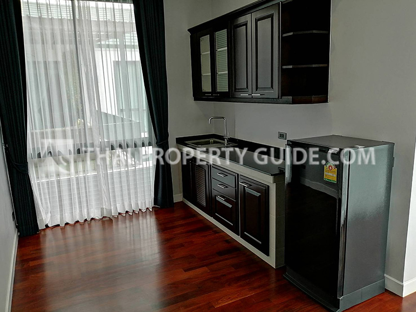 House with Private Pool in Sukhumvit 