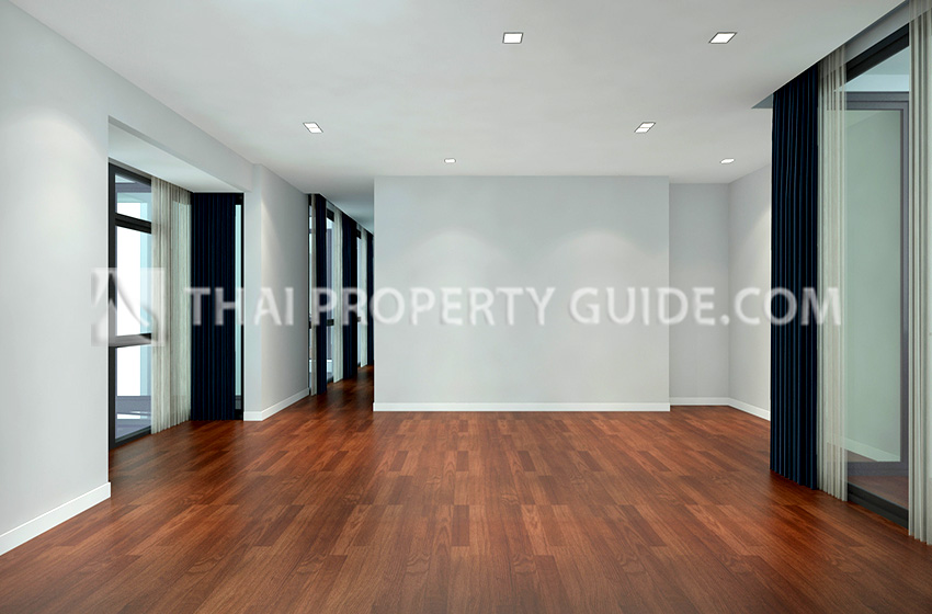 House with Private Pool in Sukhumvit 