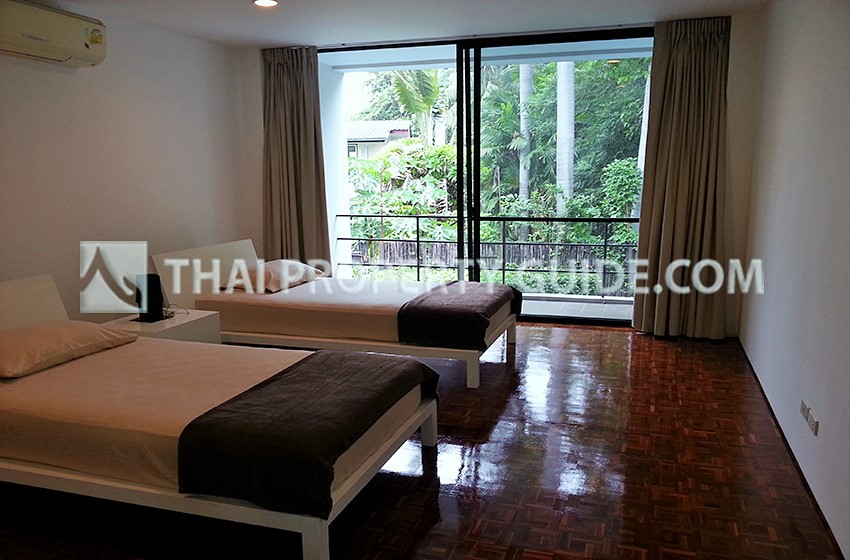 House with Private Pool in Sukhumvit 