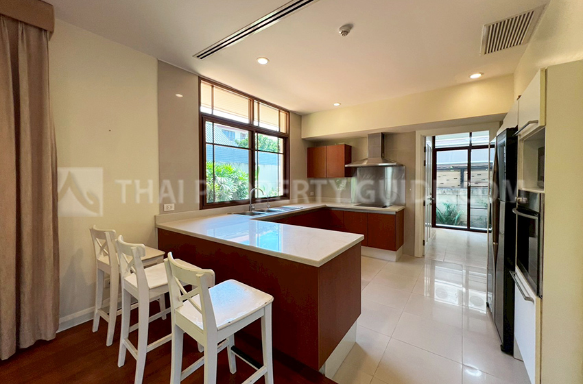 House with Private Pool in Sukhumvit 