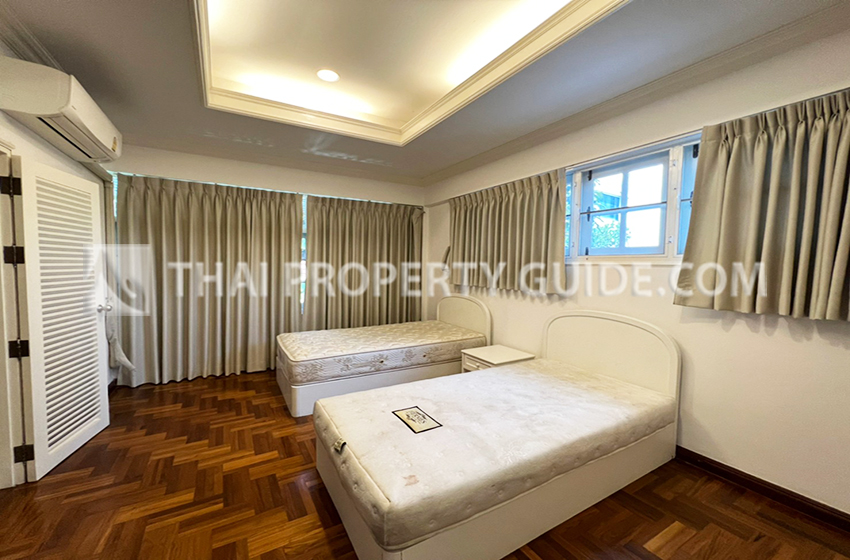 House with Private Pool in Sukhumvit 