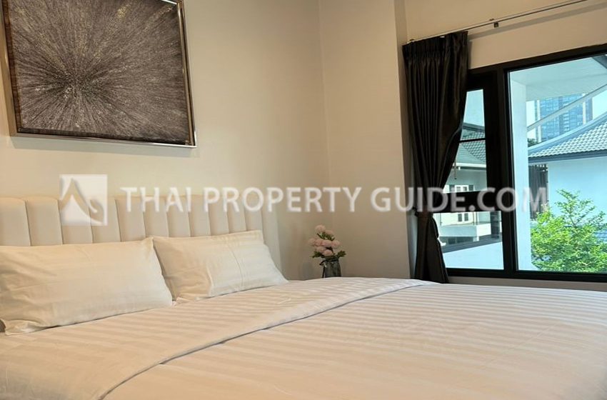 House with Private Pool in Sukhumvit 