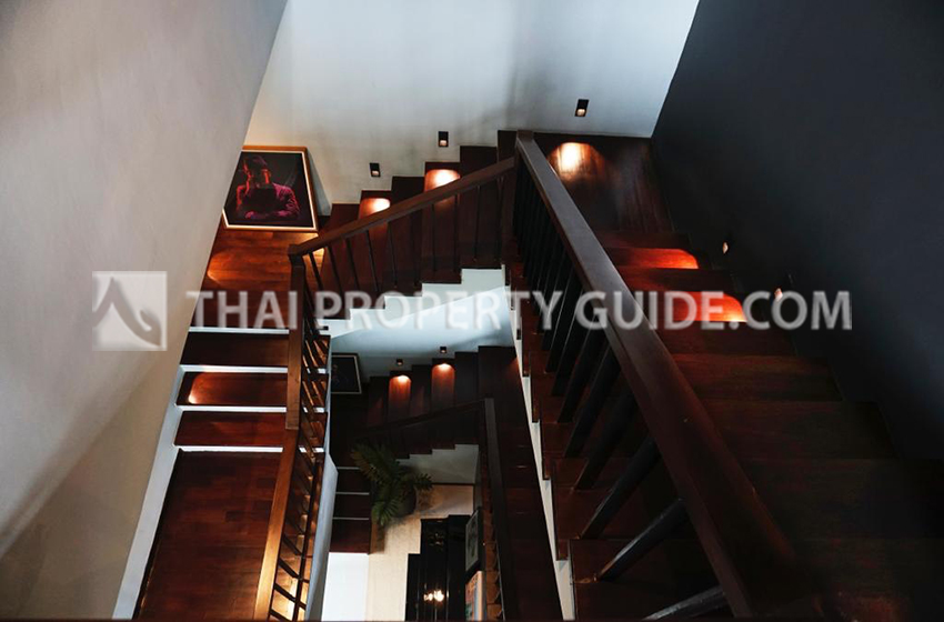House with Private Pool in Sukhumvit 