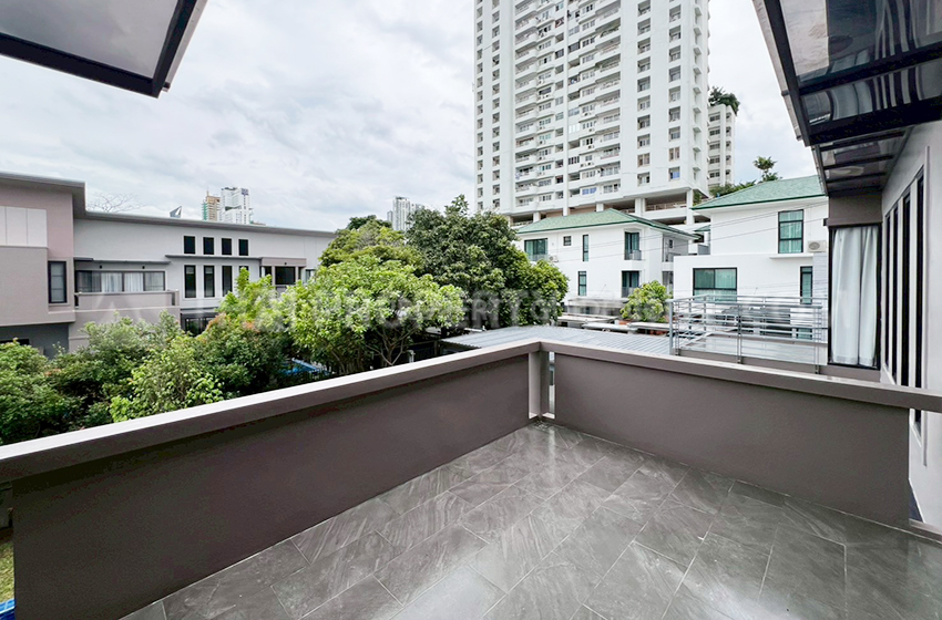 House with Private Pool in Sukhumvit 