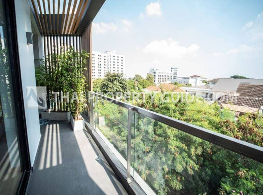 House with Private Pool in Sukhumvit 