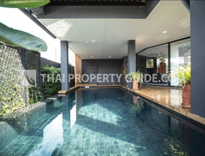 House with Private Pool in Sukhumvit 