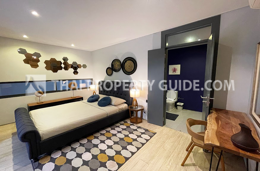 House with Private Pool in Sukhumvit 