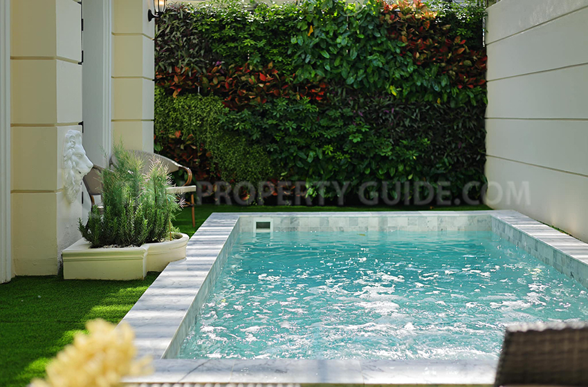 House with Private Pool in Sukhumvit 