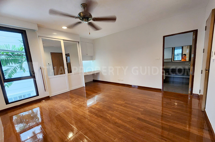 House with Private Pool in Sukhumvit 