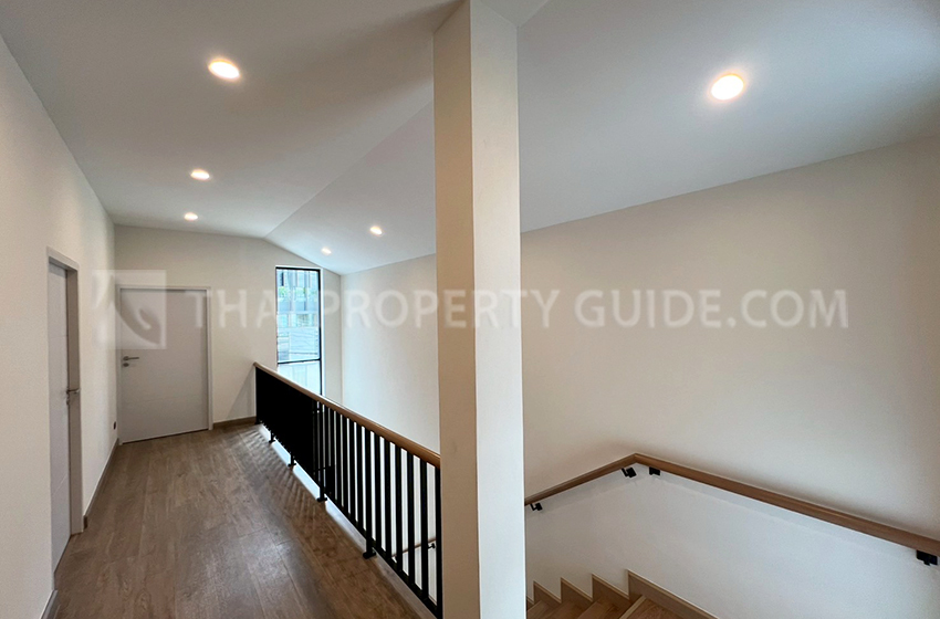 House with Private Pool in Sukhumvit 