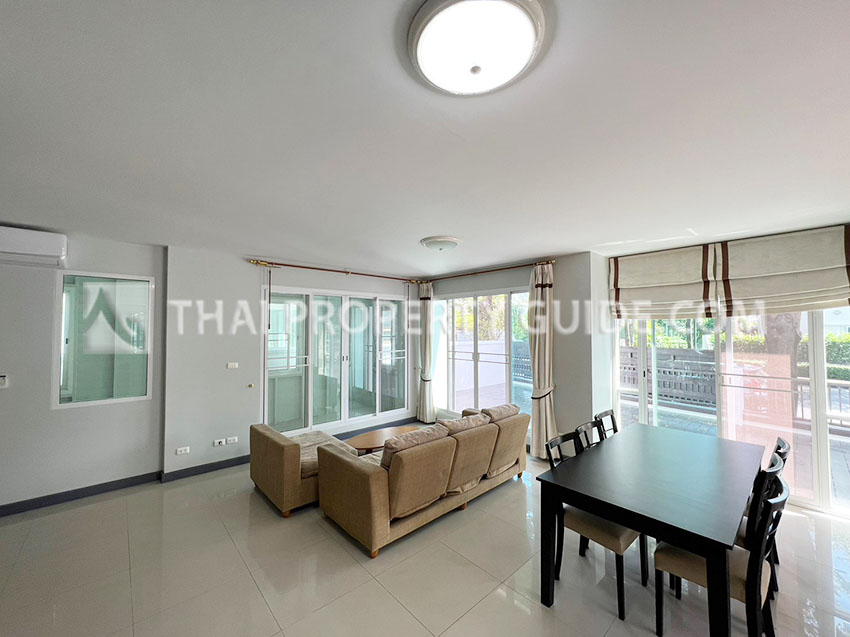 House with Shared Pool in Bangnatrad 