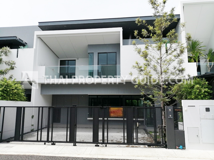 House with Shared Pool for rent in Bangnatrad
