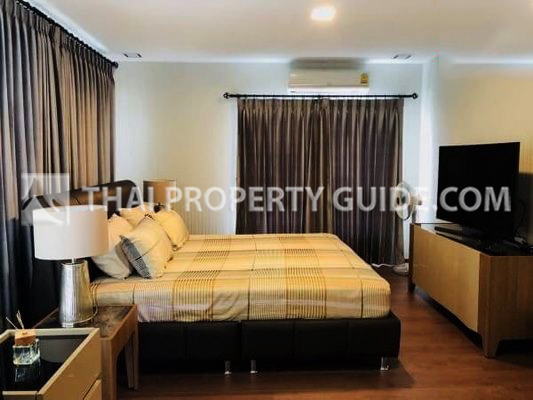 House with Shared Pool in Bangnatrad 