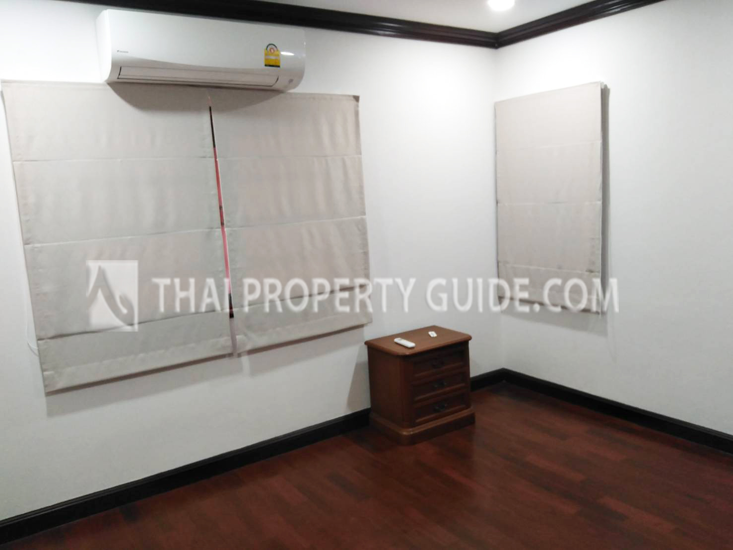 House with Shared Pool in Bangnatrad 