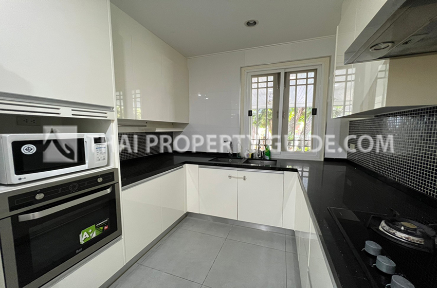 House with Shared Pool in Bangnatrad 