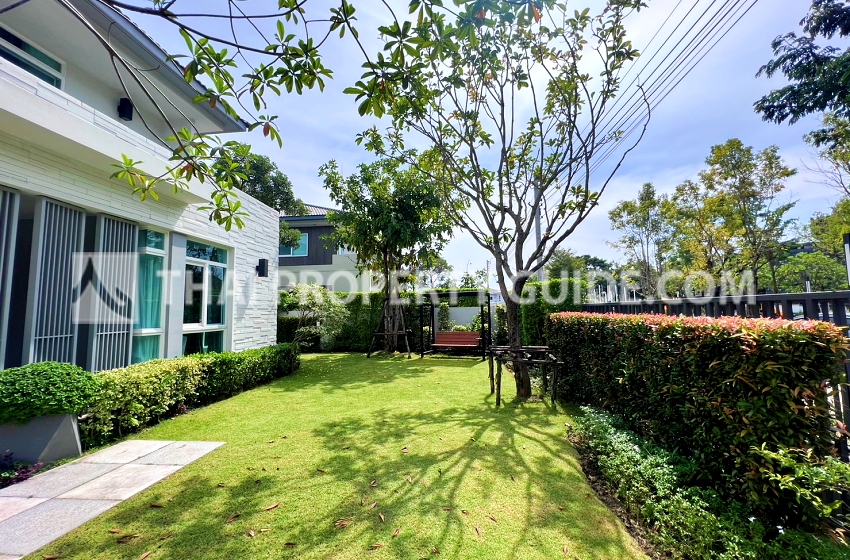 House with Shared Pool in Bangnatrad 