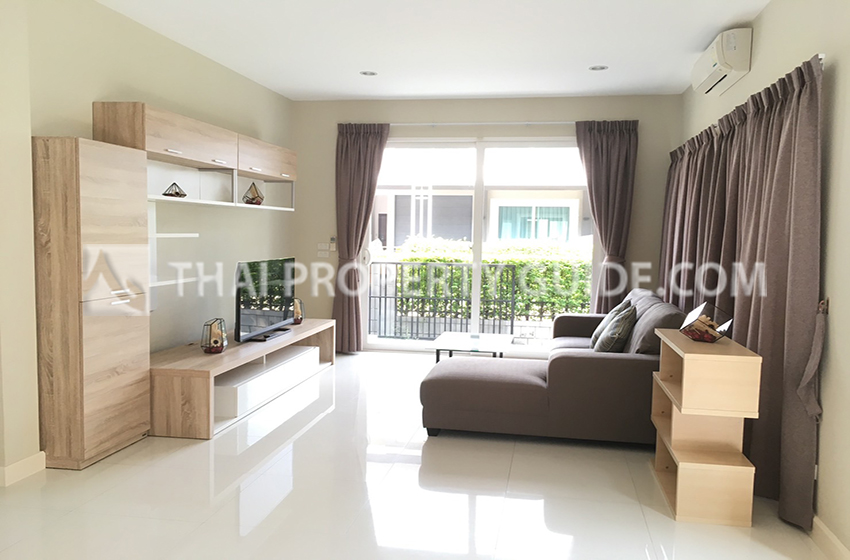 House with Shared Pool in Bangnatrad 